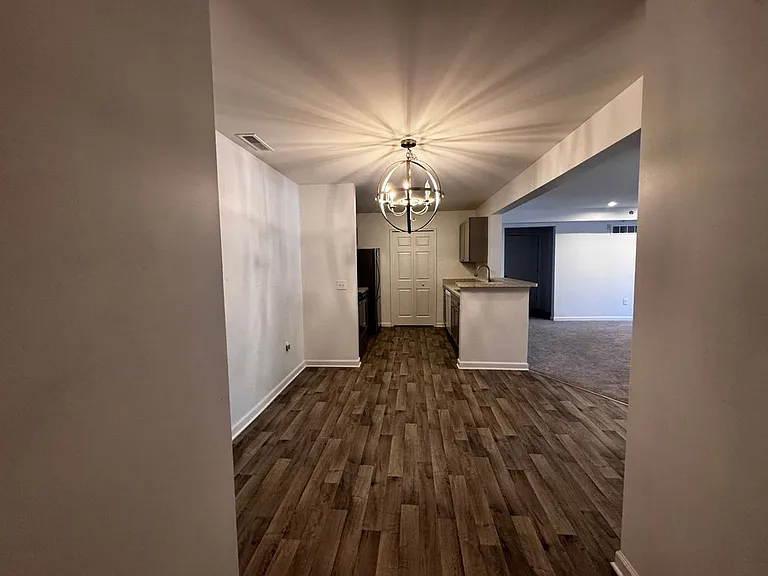 14107 Pinehurst Ln — Photo 12