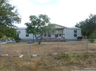 4218 Accors, Elmendorf, TX 78112