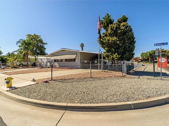 4th image of 990 Bettina Way