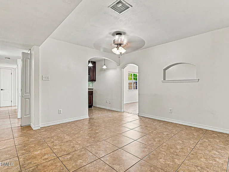 6340 Modesta St — Photo 20