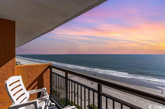 1501 S Ocean Blvd — Photo 2