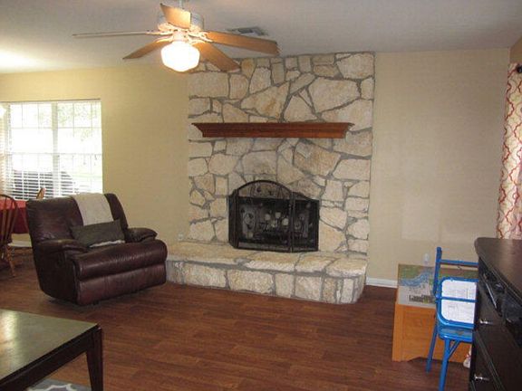 5th image of 355 Lakeshore Dr