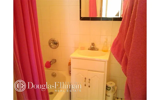 Rented by Douglas Elliman | media 6