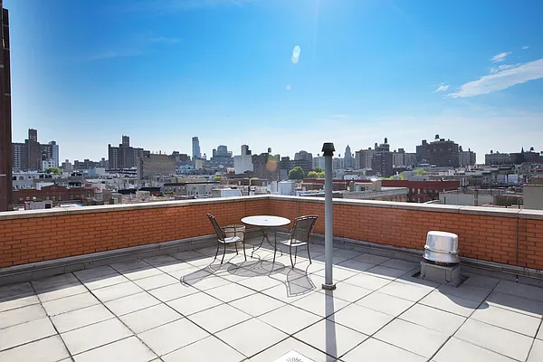 Rented by Triplemint | media 22