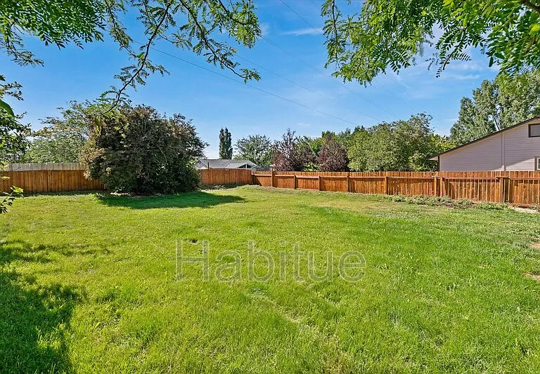 2041 E Oakridge Ct — Photo 29