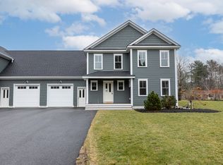 1 Clifton Rd #1, Falmouth, ME 04105