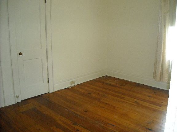 3rd image of 404 McGinnis St