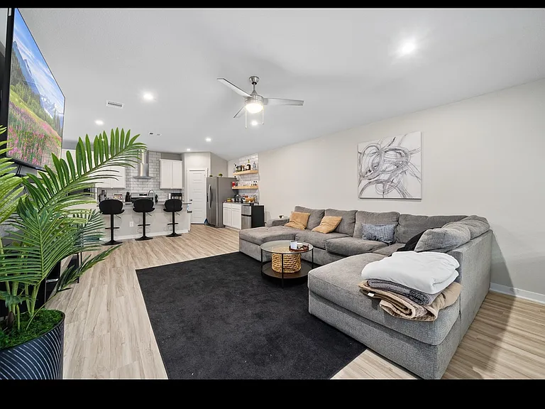 12817 Tokenhouse Ln — Photo 6