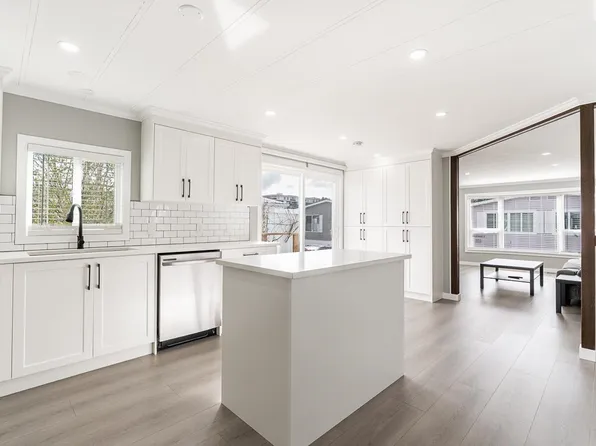 8254 134th St #46, Surrey, BC V3W 6M2