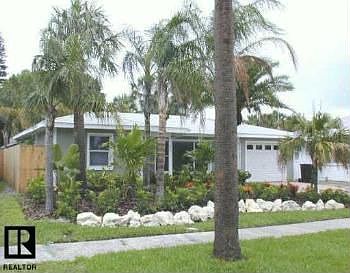 1st image of 810 Lantana Ave