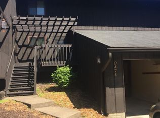 9471 Madison Ln #127, North Royalton, OH 44133