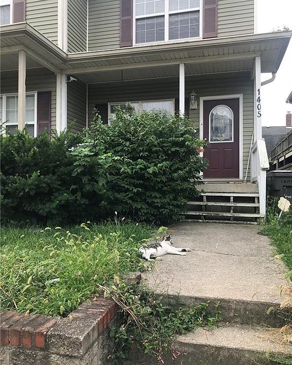 2nd image of 1405 E New York St