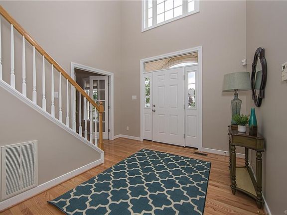 3rd image of 9092 Lunette Ln