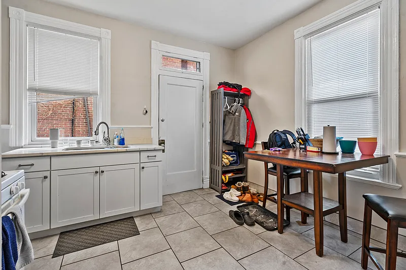 1 bed, 1.0 bath, $1,000 — Photo 4