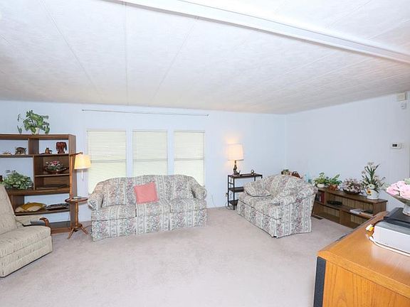 5th image of 1106 Indigo Dr