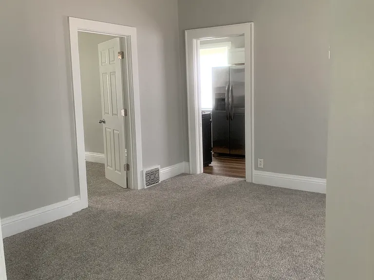3416 Lafayette Ave — Photo 8