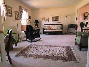 5th image of 3306 Hollyfield Cir