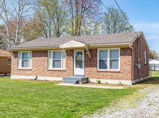 6119 Red Spruce Dr, Louisville, KY 40229