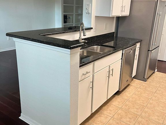 3rd image of 1810 E Palm Ave APT 5102