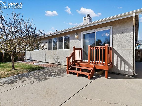 3rd image of 4127 Coolwater Dr