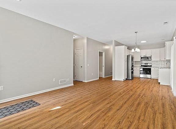 4th image of 11718 E 21st Street Ct S