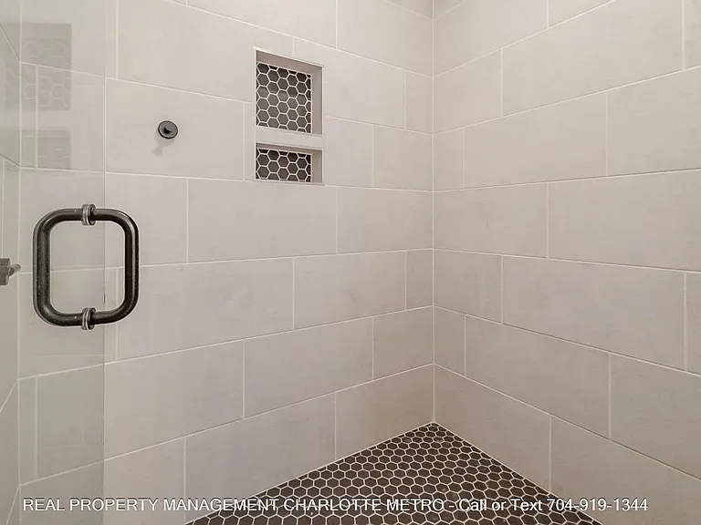 1609 Parkwood Ave — Photo 37