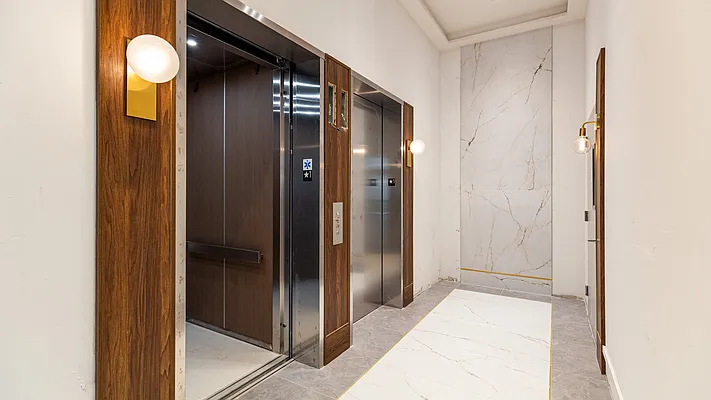 Rented by Nooklyn NYC LLC | media 73