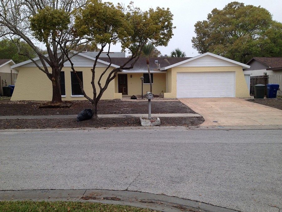 1st image of 14998 Cromwell Dr
