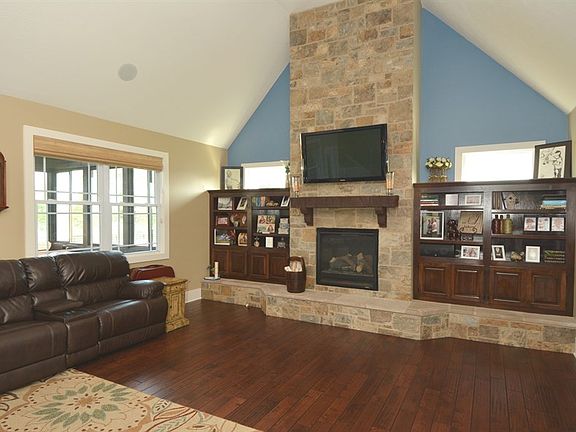 4th image of 3130 Joshua Cir