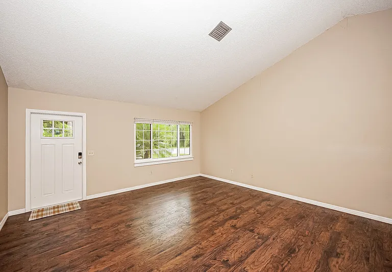 4154 Kessler Ter — Photo 3