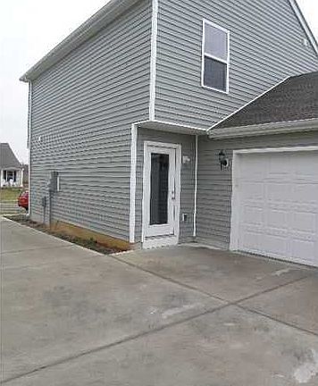 5th image of 4034 Firestone Way