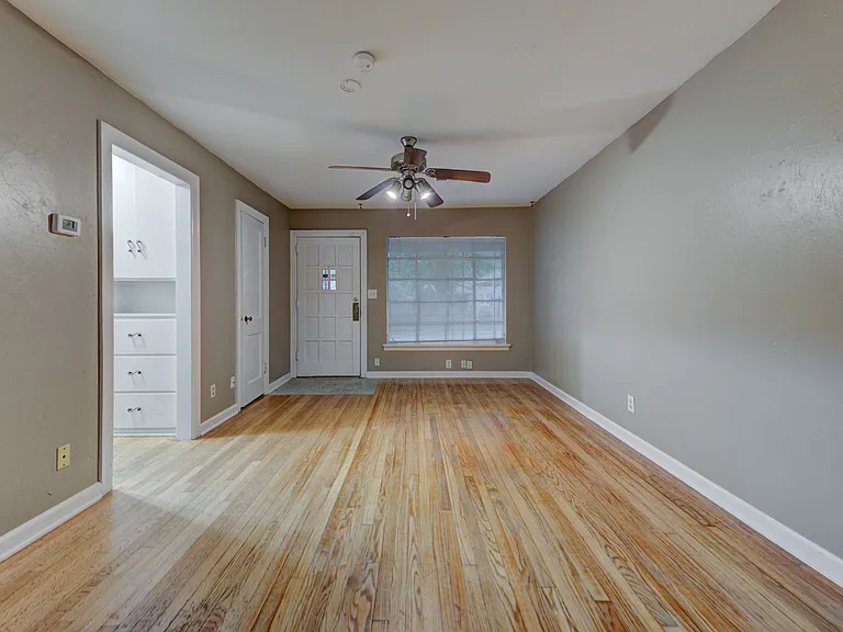 1005 W Eufaula St — Photo 7