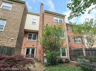 1117 Moorefield Hill Ct SW, Vienna, VA 22180