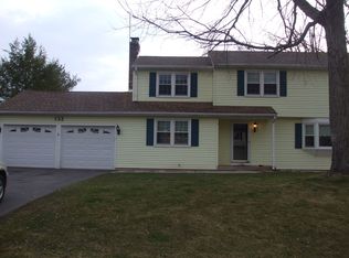 132 Strawberry Ln, Manchester, CT 06040