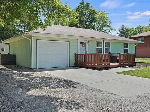 2nd image of 405 Sellers Pl