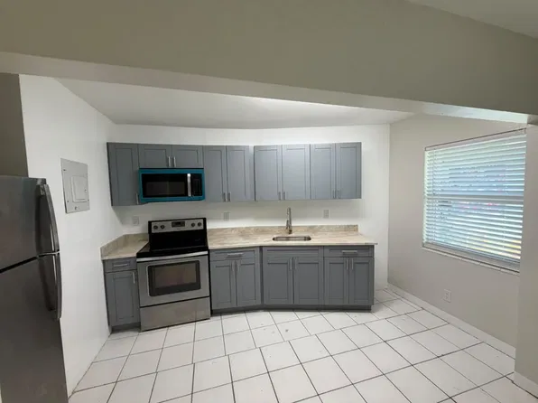 909 NW 30th Ct APT 2, Wilton Manors, FL 33311