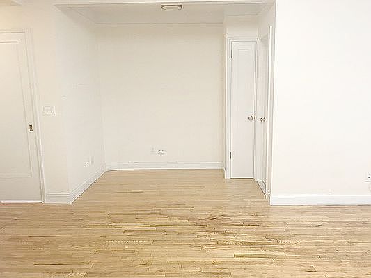 4th image of 72 Barrow St APT 2G