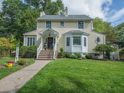 70 Saxonia Ave, Wyckoff, NJ, 07481