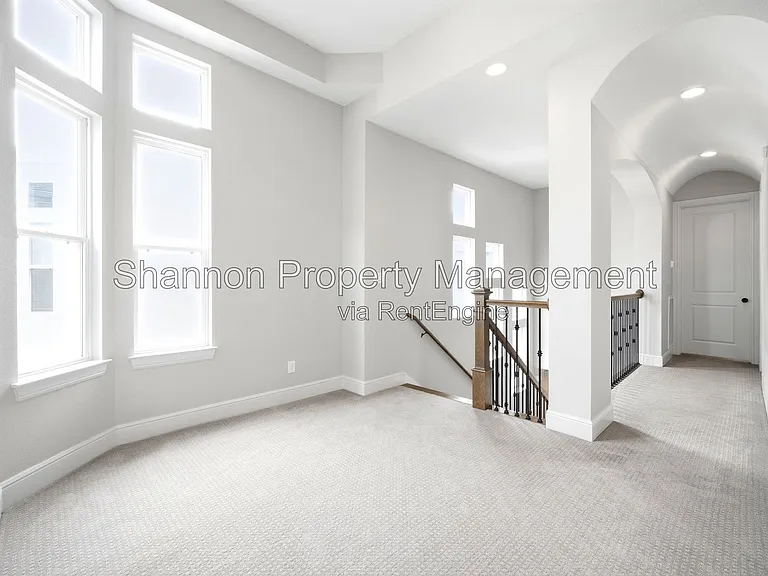 1204 W 16th St #B — Photo 34