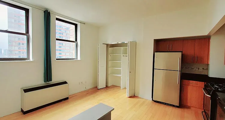 Rented by New York Residence | media 25