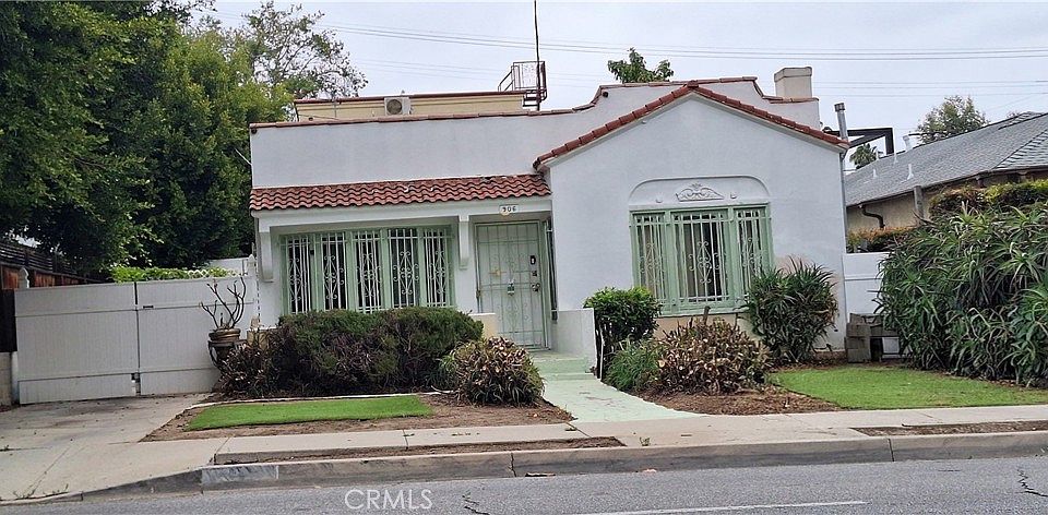 1st image of 906 N Crescent Heights Blvd