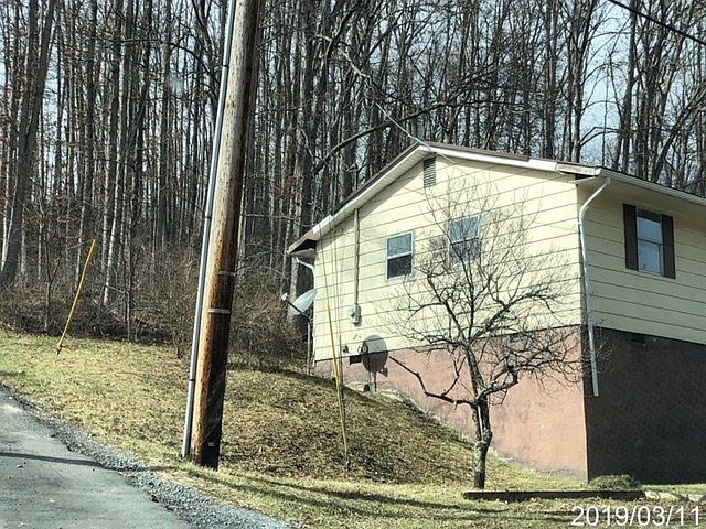 2nd image of 327 Glenwood Haven Rd