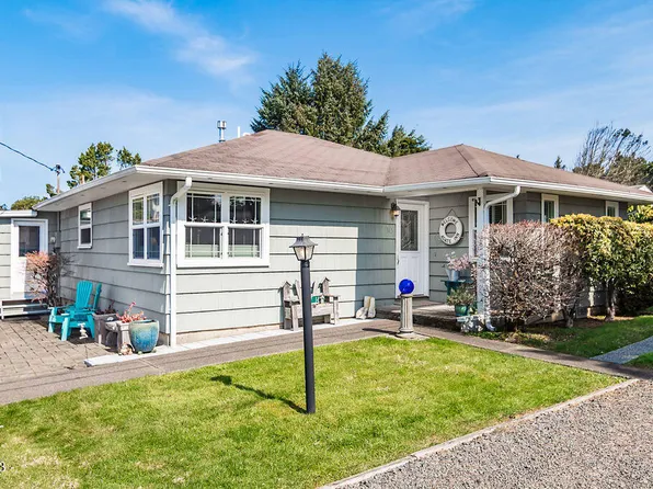 145 Pearl St, Gleneden Beach, OR 97388