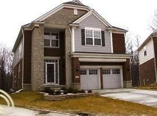 28328 Wolcott Dr, Novi, MI 48377