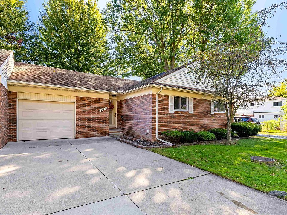 1st image of 30642 Underwood Dr