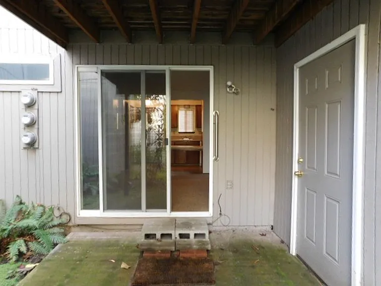 2341 State St — Photo 9