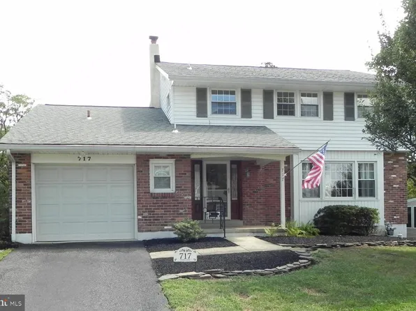 717 Fiske Ln, Newark, DE 19711