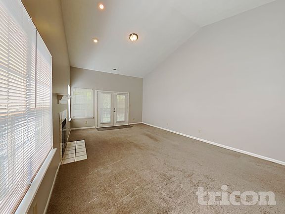 4th image of 4830 Countrybrook Ct