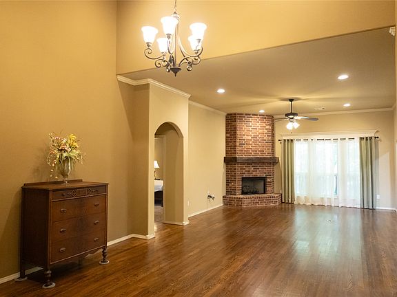 4th image of 3505 S 18th St