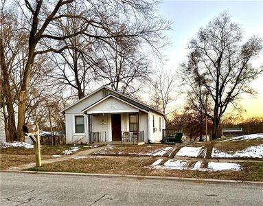 613 Pennsylvania St, Leavenworth, KS, 66048